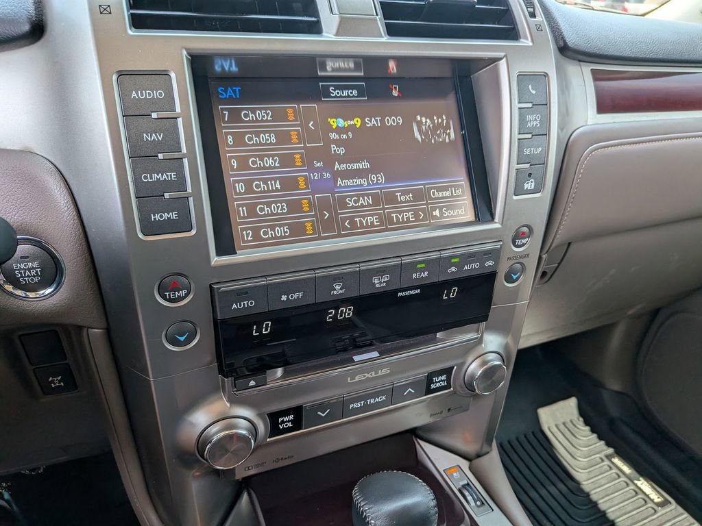 Used 2019 Lexus GX 460 Premium AWD/4WD image 33