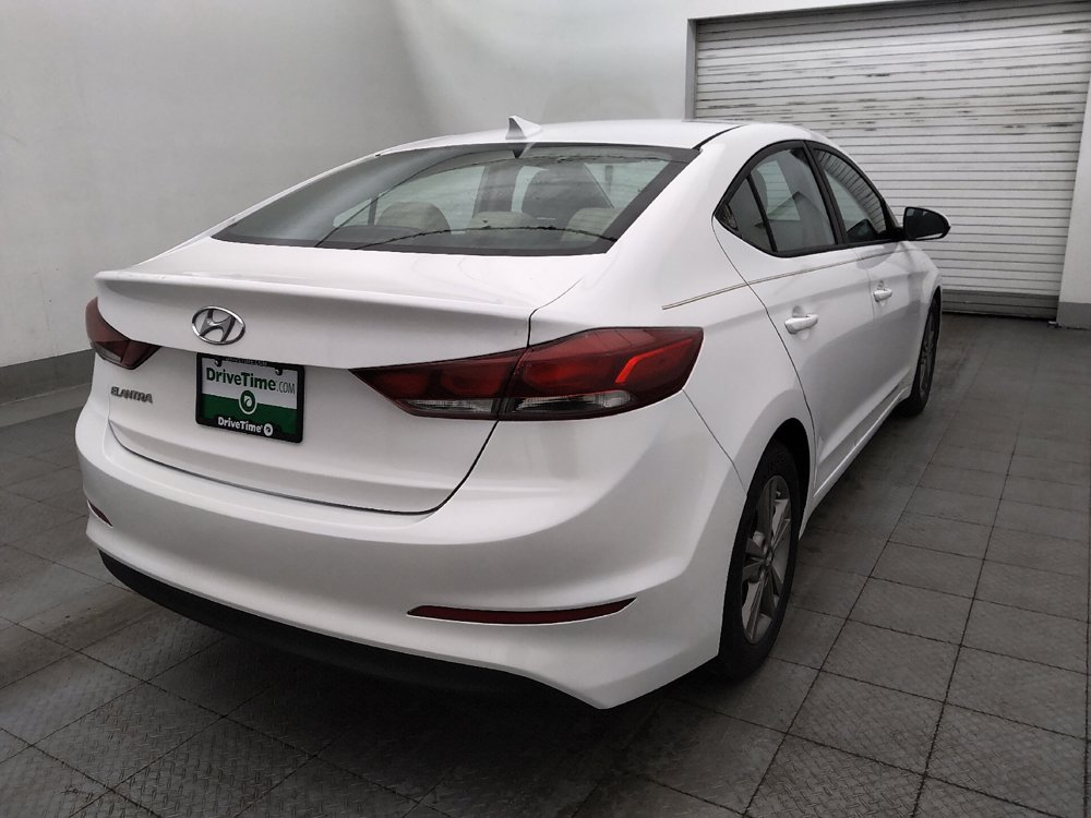 Used 2018 Hyundai Elantra SEL w/ Cargo Package FWD image 9