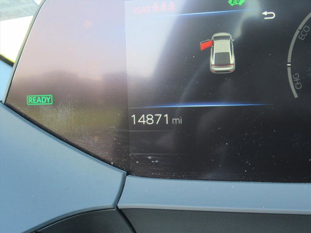 Used 2023 Toyota Prius LE image 27