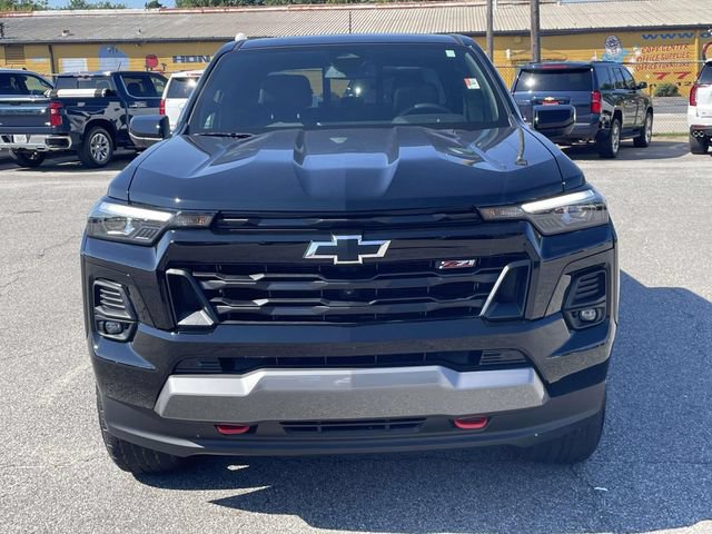 Used 2024 Chevrolet Colorado Z71 w/ Z71 Convenience Package 2 AWD/4WD image 10