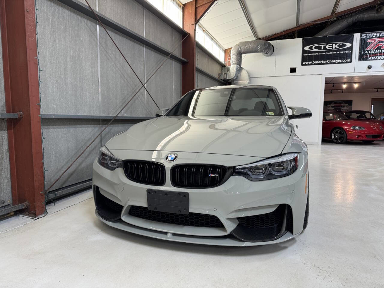 Used 2018 BMW M3 image 2