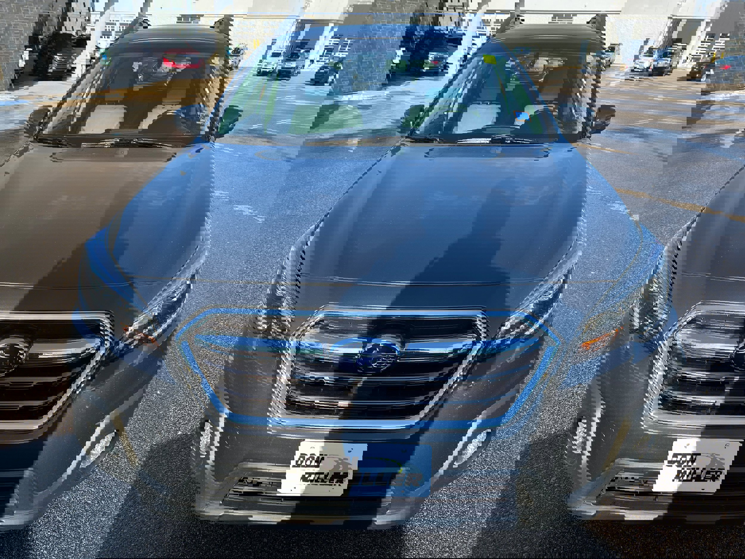 Used 2018 Subaru Outback 2.5i Limited w/ Popular Package #2 image 2