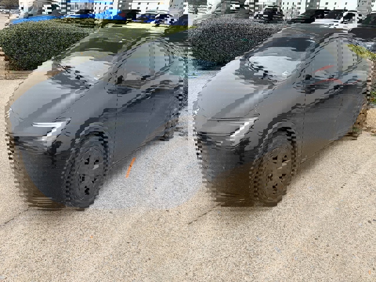 Used 2023 Toyota Prius LE