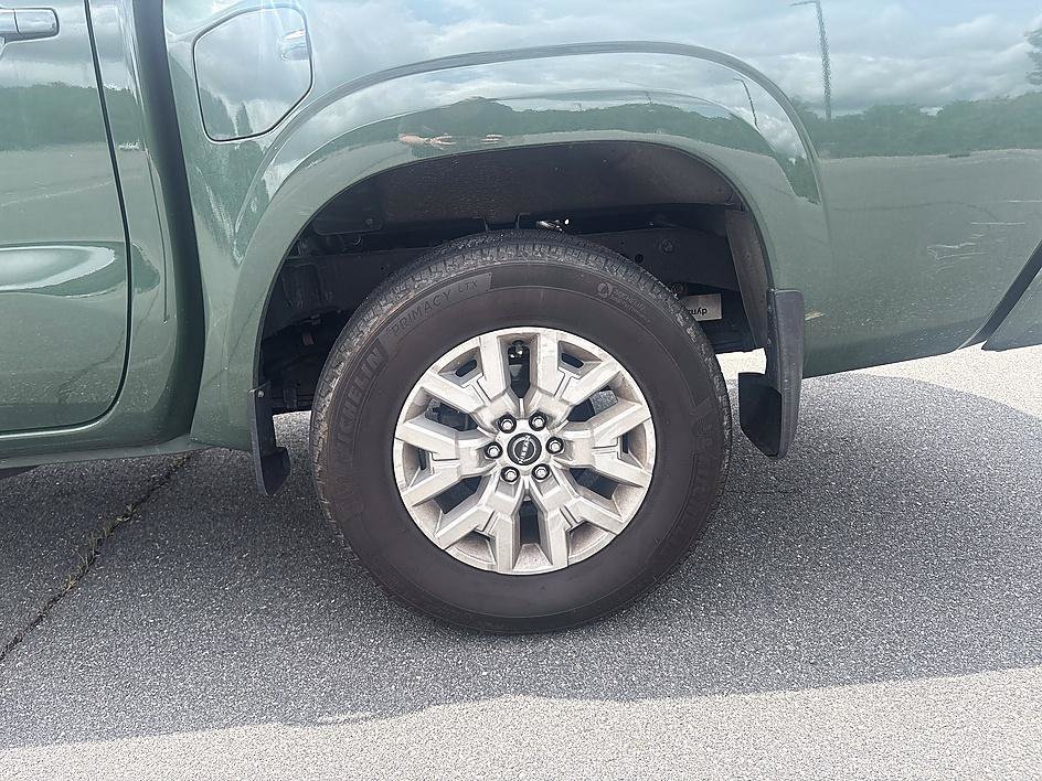 Certified 2023 Nissan Frontier SV w/ Technology Package AWD/4WD image 10
