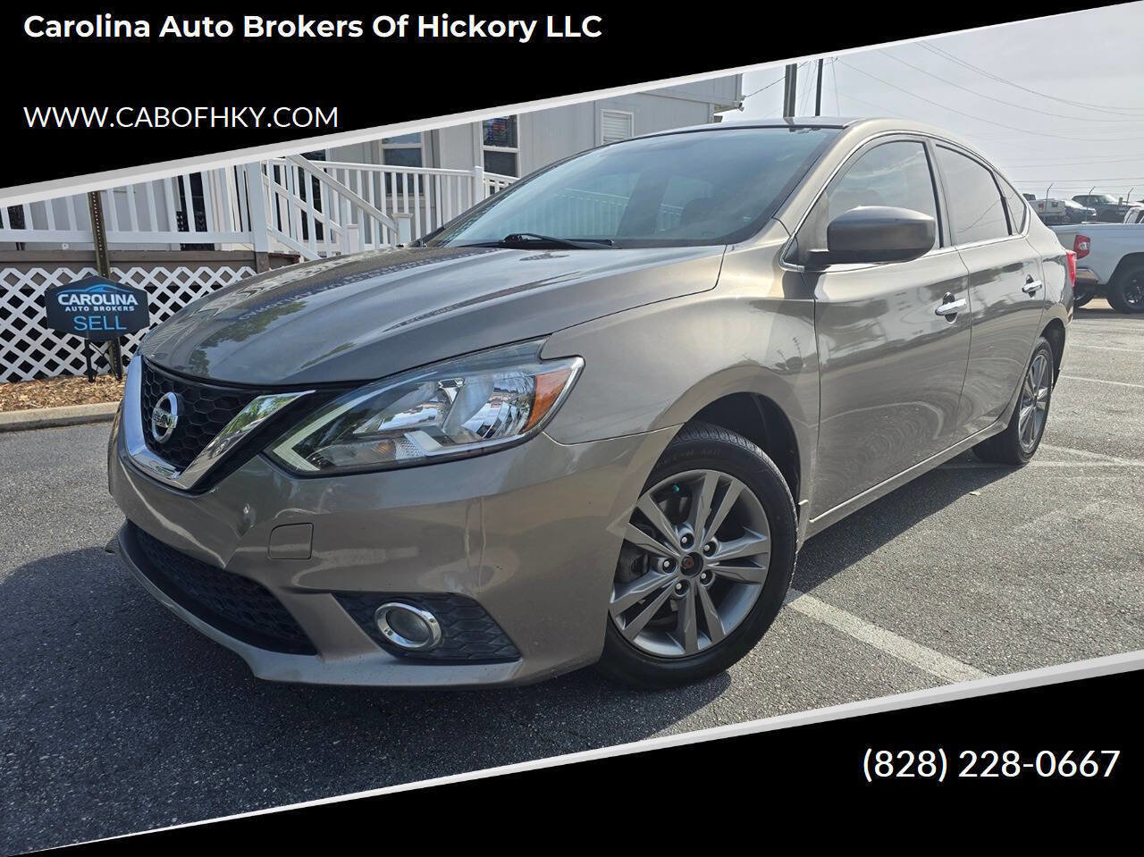 Used 2017 Nissan Sentra SV FWD image 1
