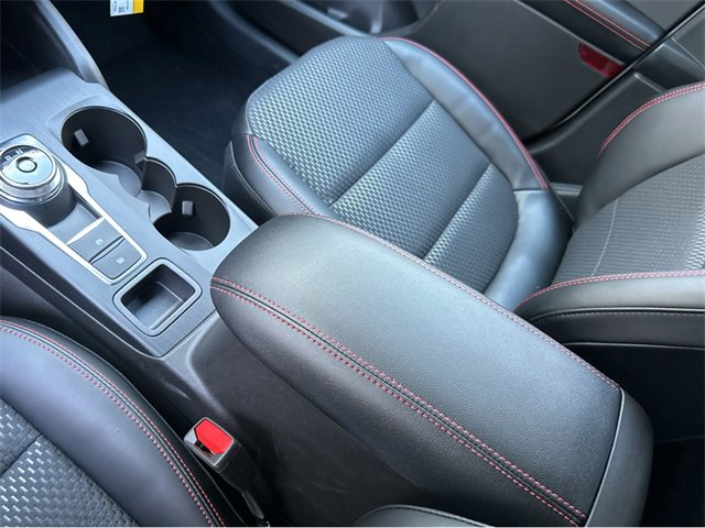 Used 2024 Ford Escape ST-Line Select w/ Tech Pack #2 image 33