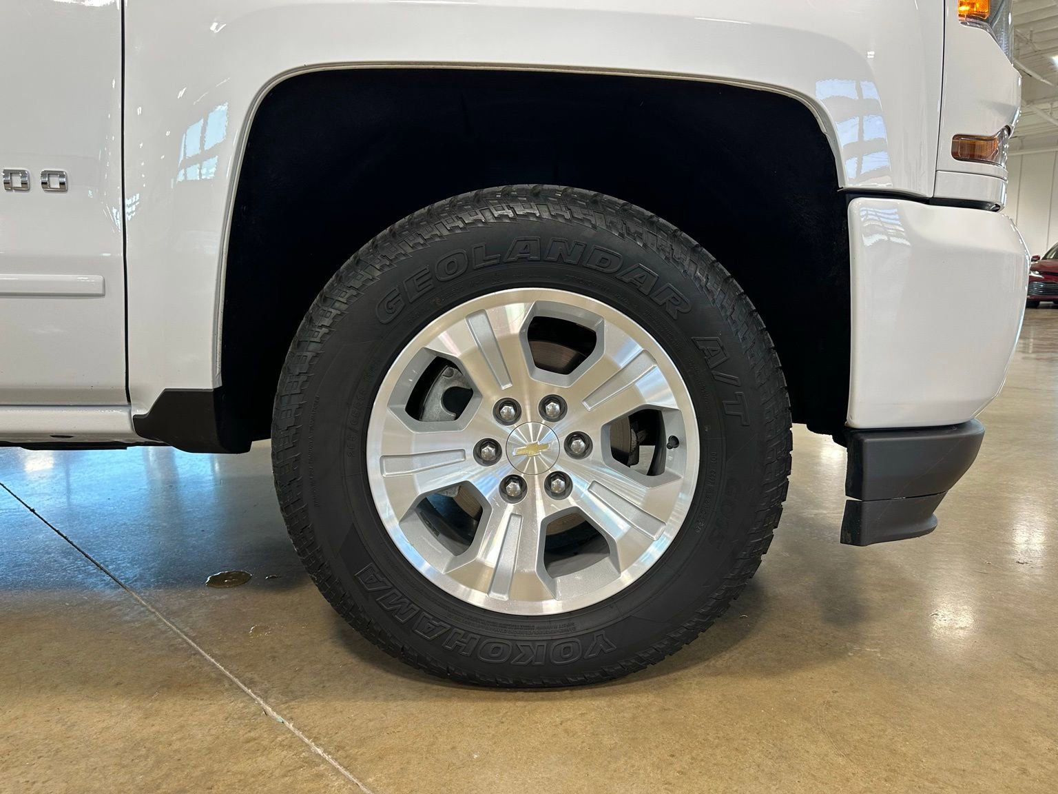 Used 2018 Chevrolet Silverado 1500 LT w/ All Star Edition image 9