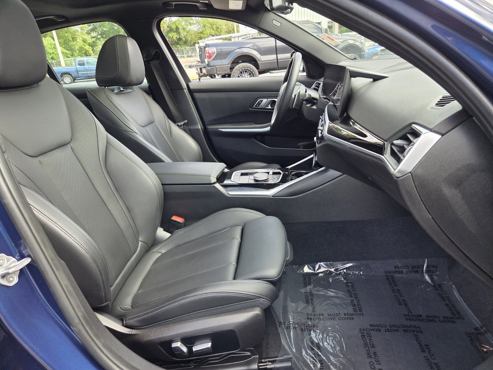 Used 2023 BMW 330i Sedan w/ Premium Package RWD image 17