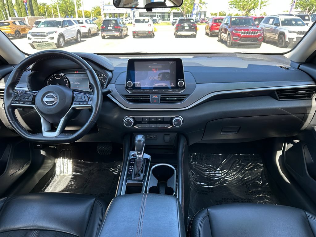 Used 2024 Nissan Altima 2.5 SR FWD image 21
