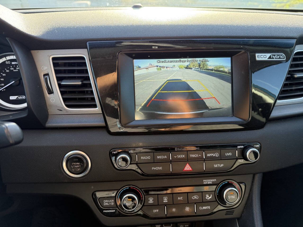 Used 2019 Kia Niro LX FWD image 12