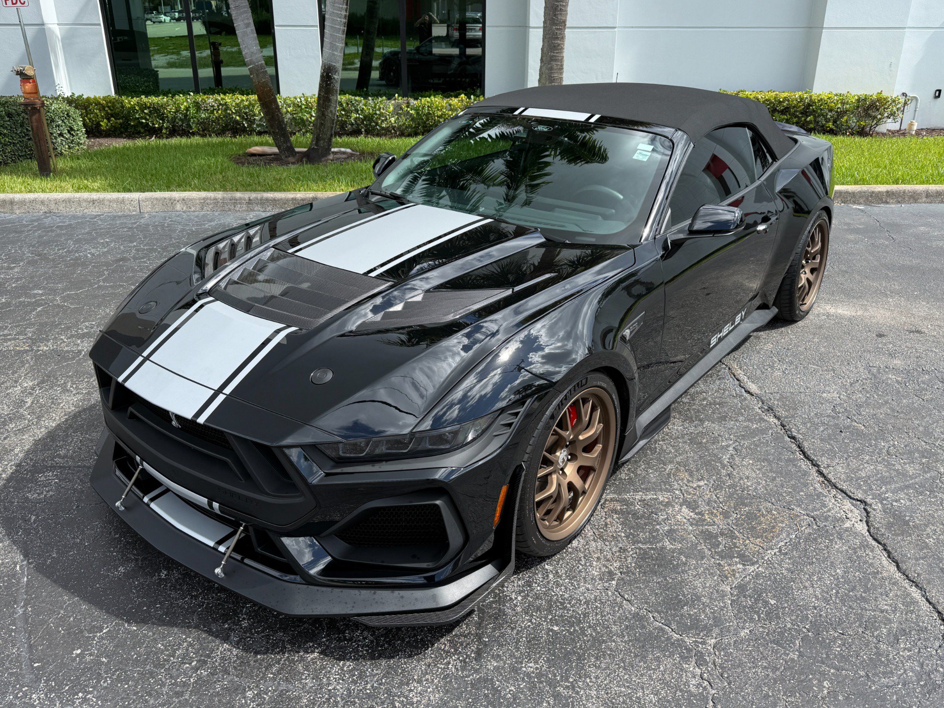 Used 2025 Ford Mustang GT Premium w/ GT Performance Package RWD image 15
