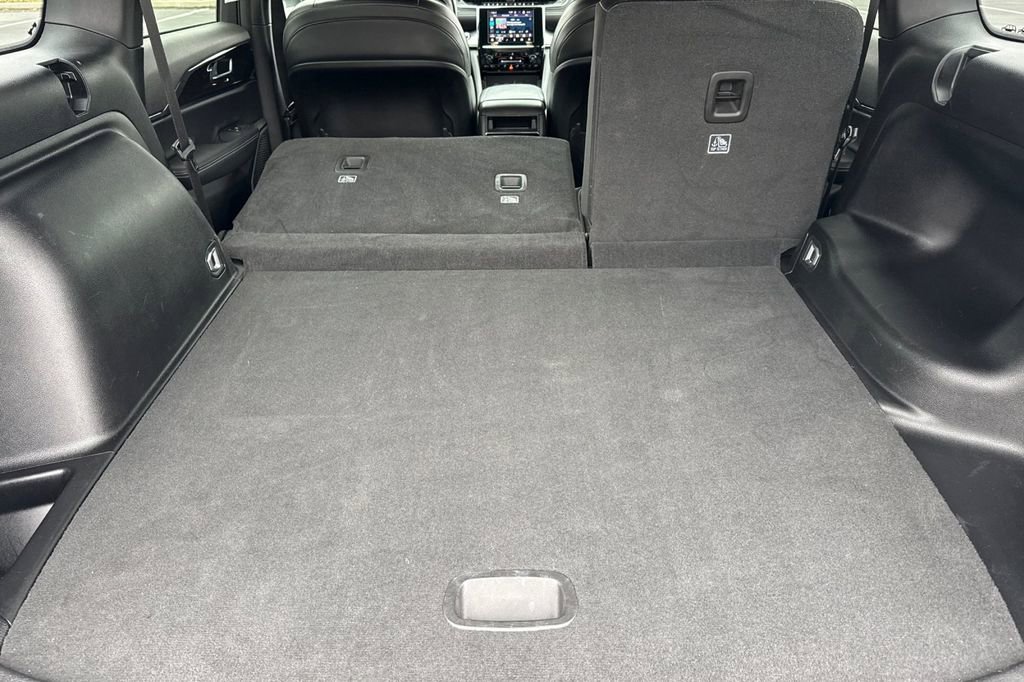 Used 2022 Jeep Grand Cherokee Altitude image 23