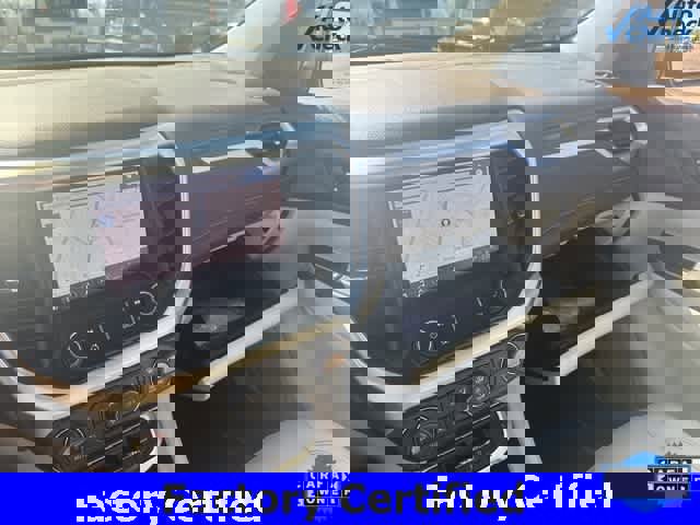 Certified 2022 GMC Acadia SLT image 25