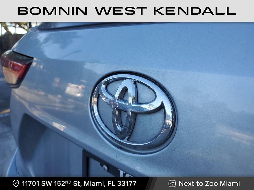 Used 2020 Toyota Highlander L image 10