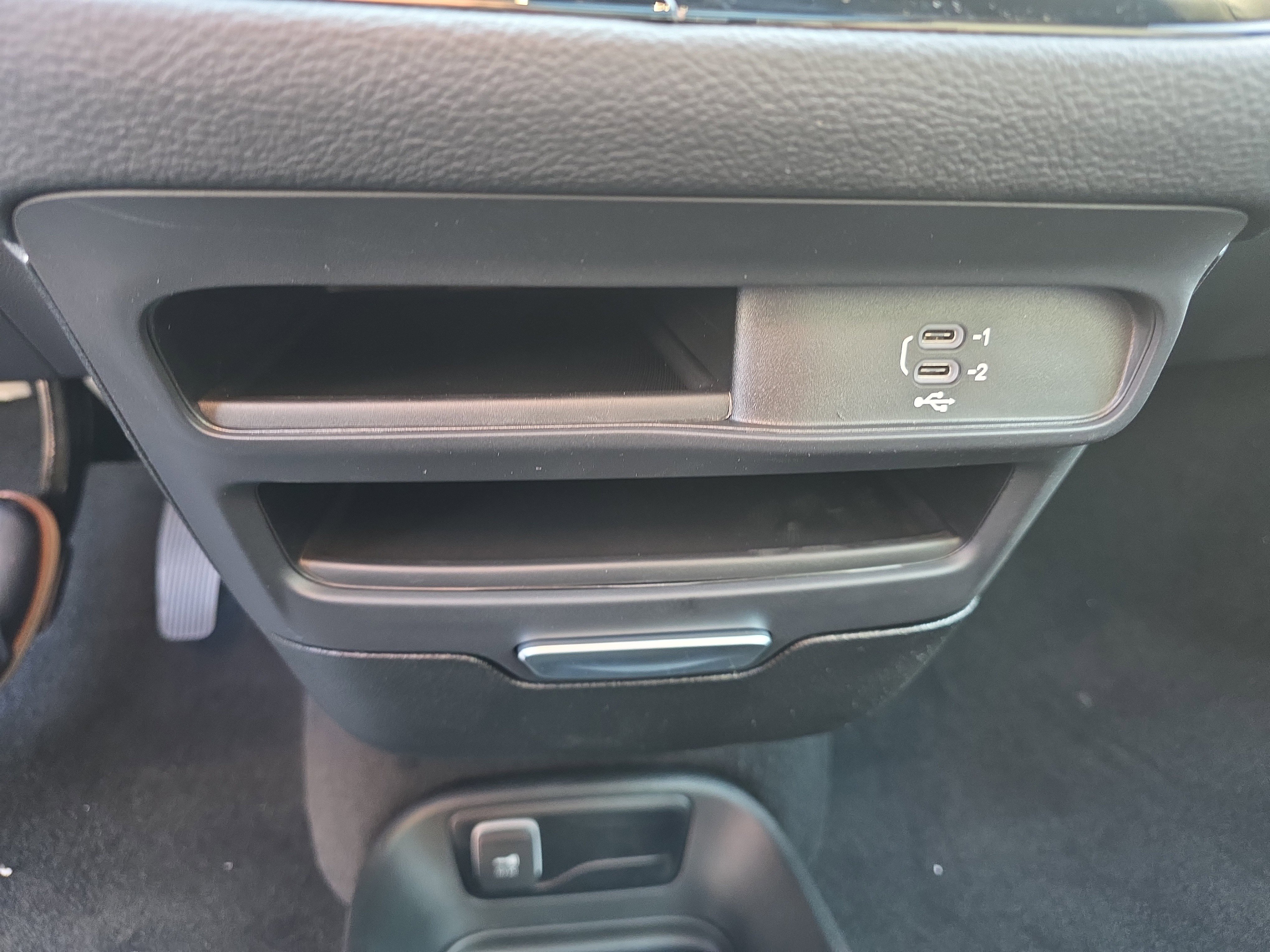 New 2026 Chrysler Pacifica Select image 9