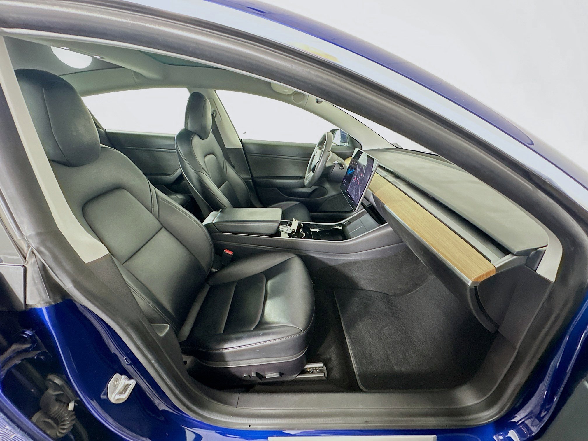 Used 2020 Tesla Model 3 Long Range image 29