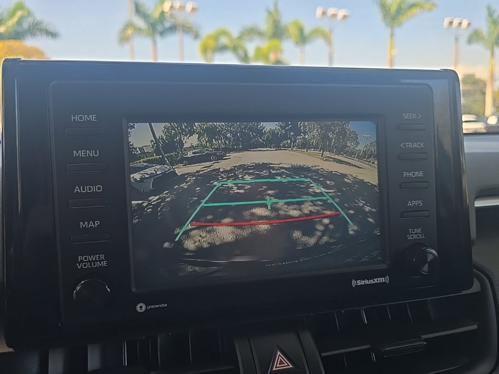 Used 2020 Toyota RAV4 XLE FWD image 23