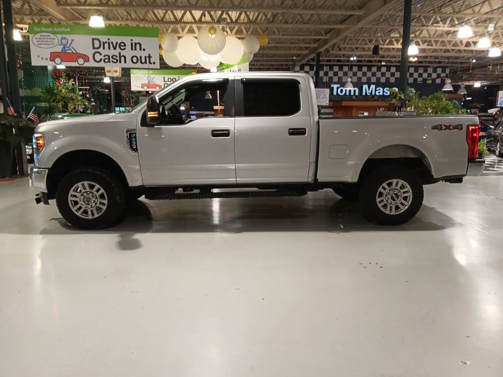 Used 2018 Ford F250 XL w/ STX Appearance Package AWD/4WD image 9