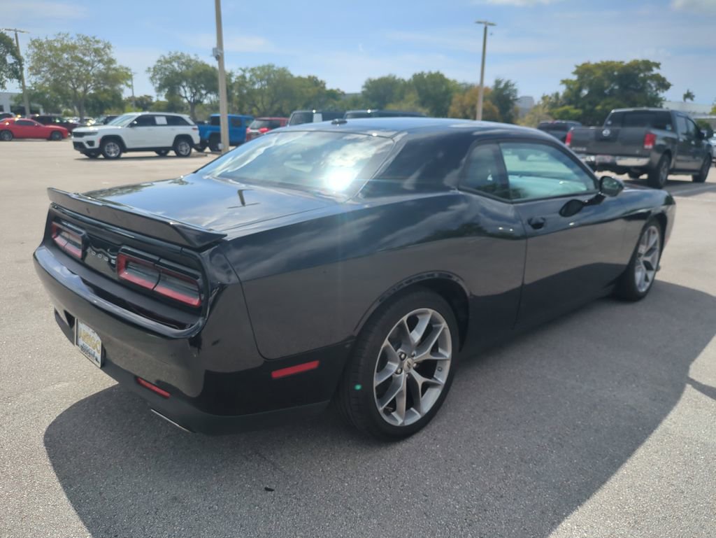 Used 2022 Dodge Challenger GT image 6