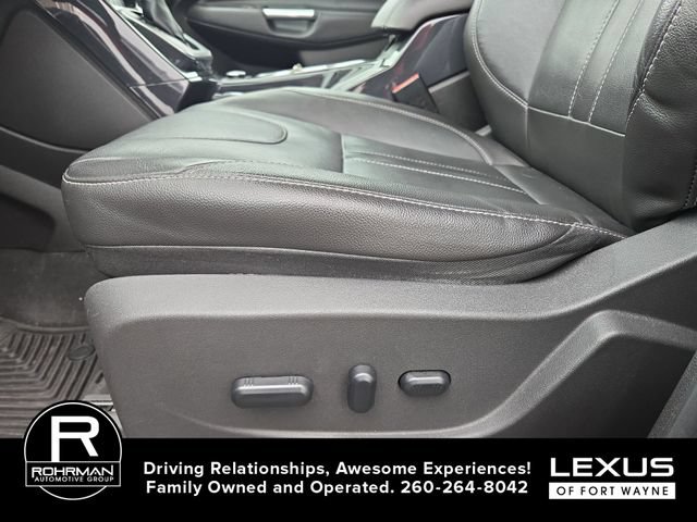 Used 2013 Ford Escape Titanium w/ Parking Technology Pkg AWD/4WD image 6