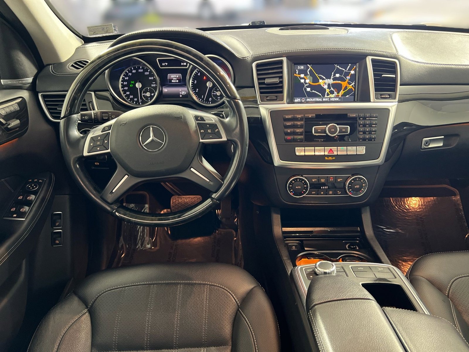 Used 2016 Mercedes-Benz GL 450 4MATIC image 23
