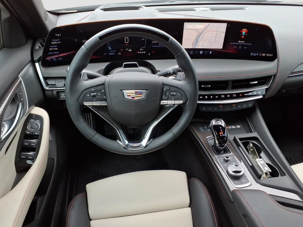 Used 2026 Cadillac CT5 V w/ Technology Package AWD/4WD image 9