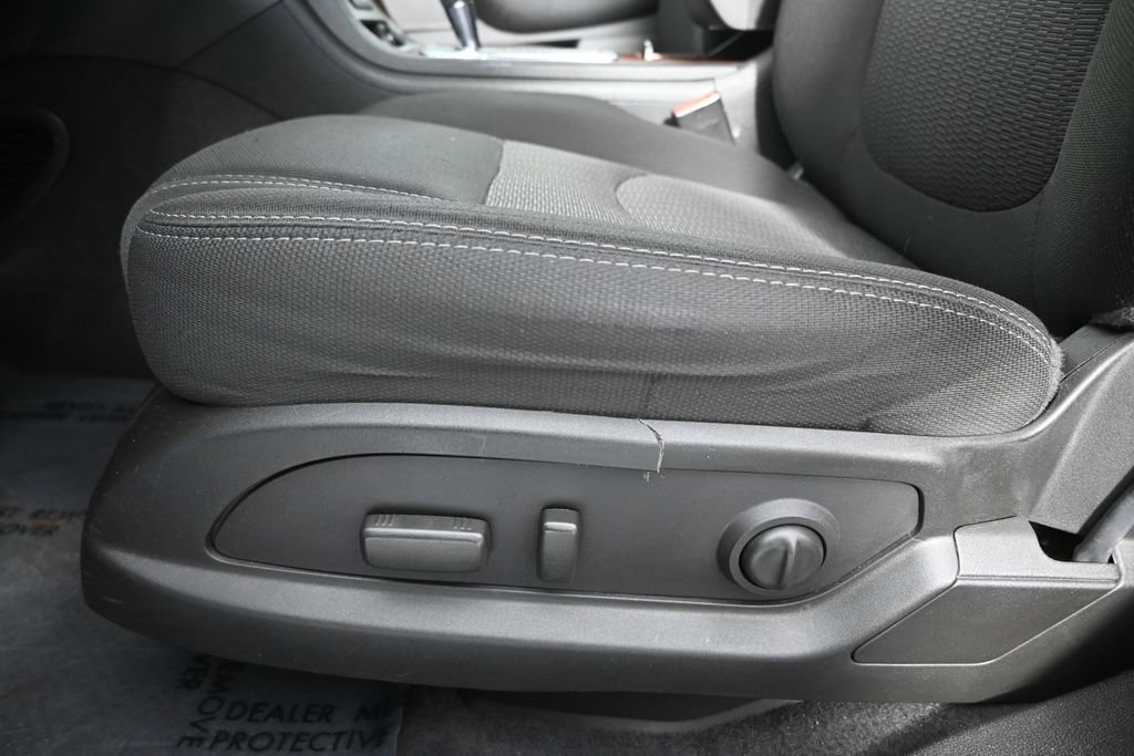 Used 2013 Chevrolet Traverse LT FWD image 22
