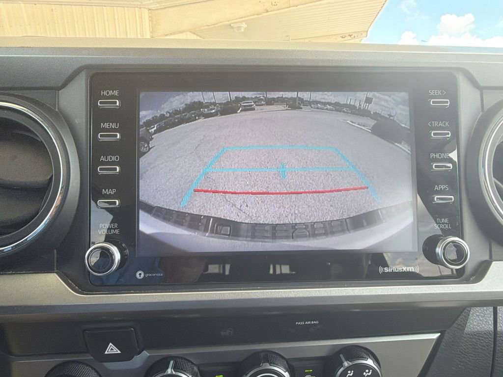 Used 2020 Toyota Tacoma SR5 AWD/4WD image 21