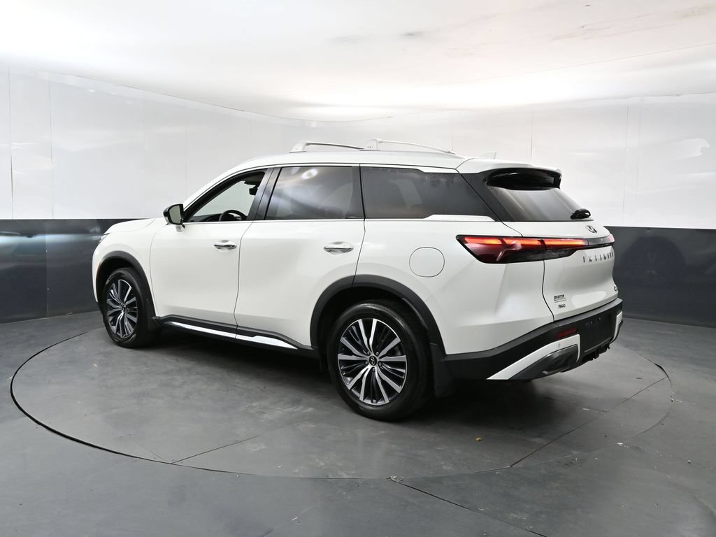 Used 2025 INFINITI QX60 Sensory w/ Vision Package AWD/4WD image 3