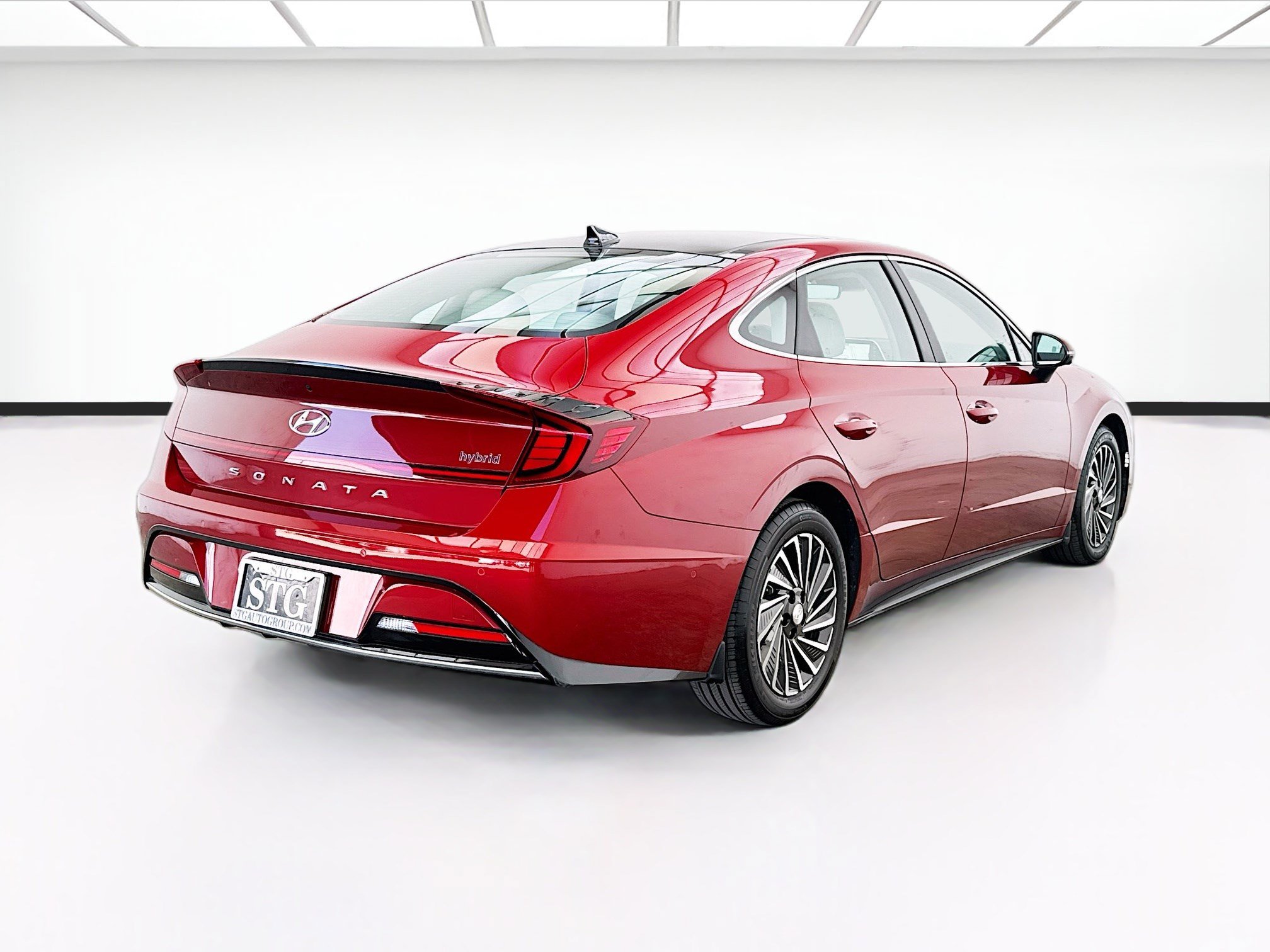 Used 2023 Hyundai Sonata Limited FWD image 4