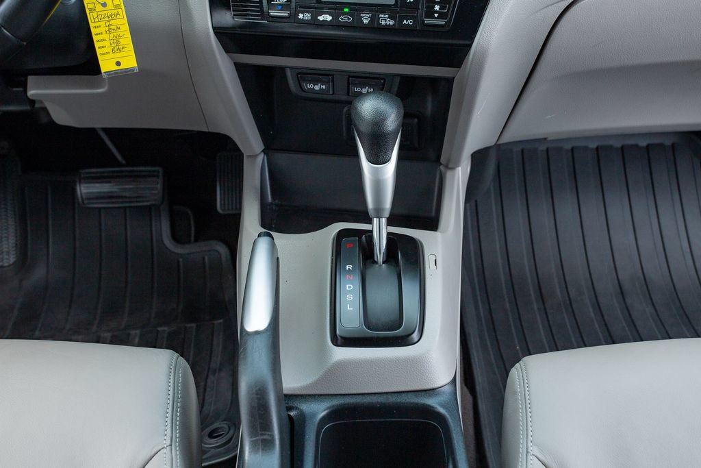 Used 2012 Honda Civic Hybrid Sedan image 21