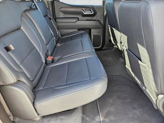 Used 2025 GMC Sierra 1500 SLT AWD/4WD image 18