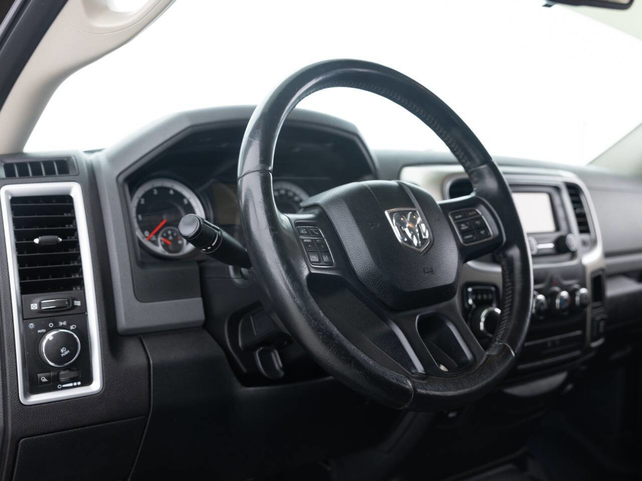 Used 2014 RAM 1500 Big Horn image 27