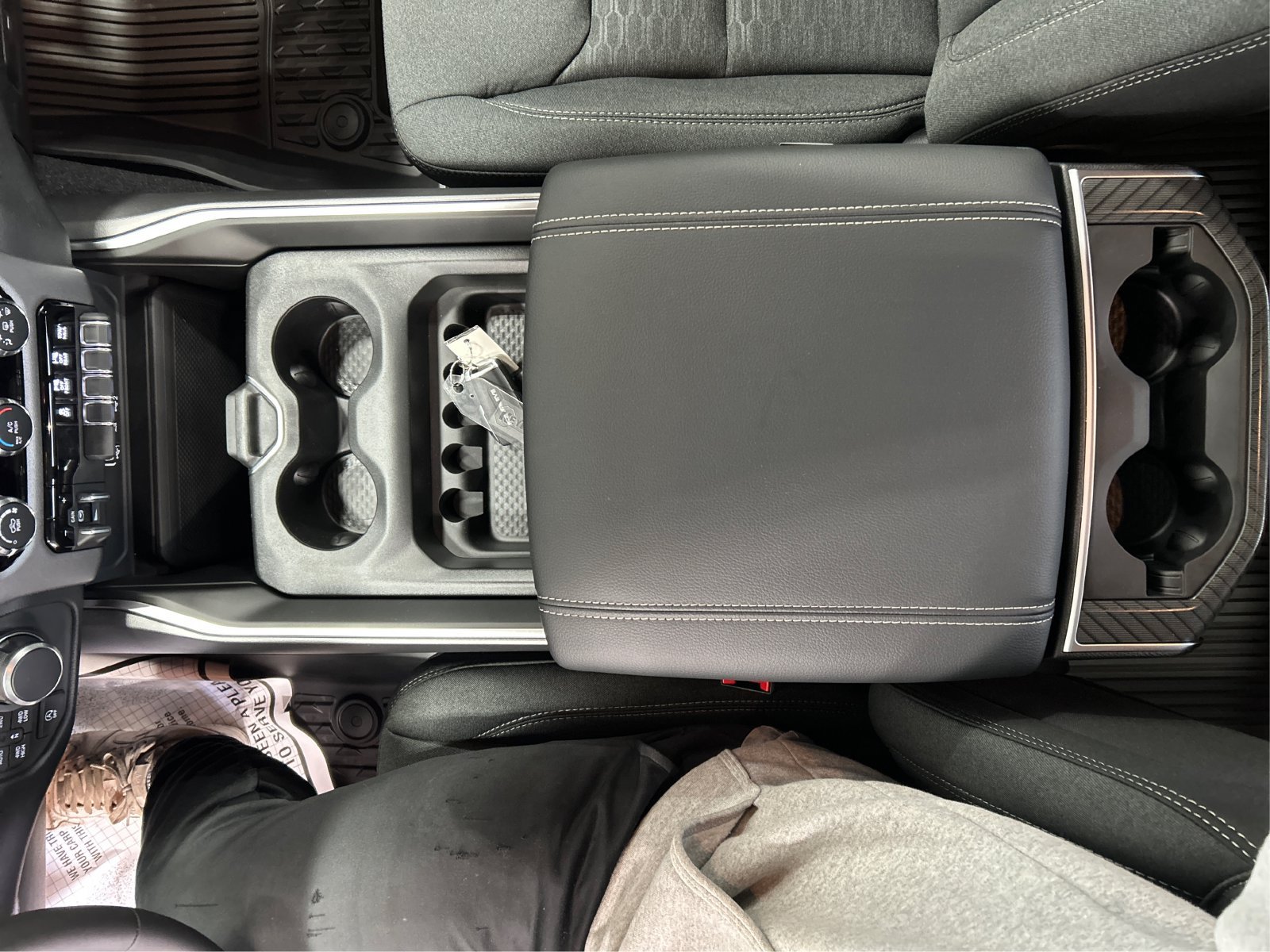 New 2026 RAM 1500 Big Horn AWD/4WD image 13