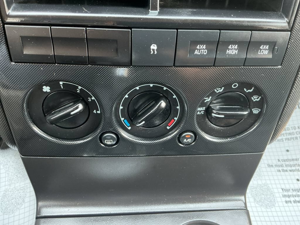 Used 2010 Ford Explorer XLT AWD/4WD image 15