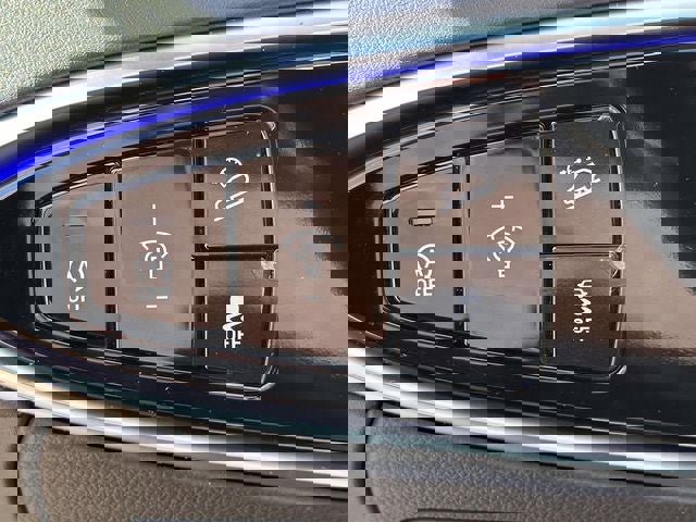 Used 2025 Genesis GV70 3.5T Sport image 26