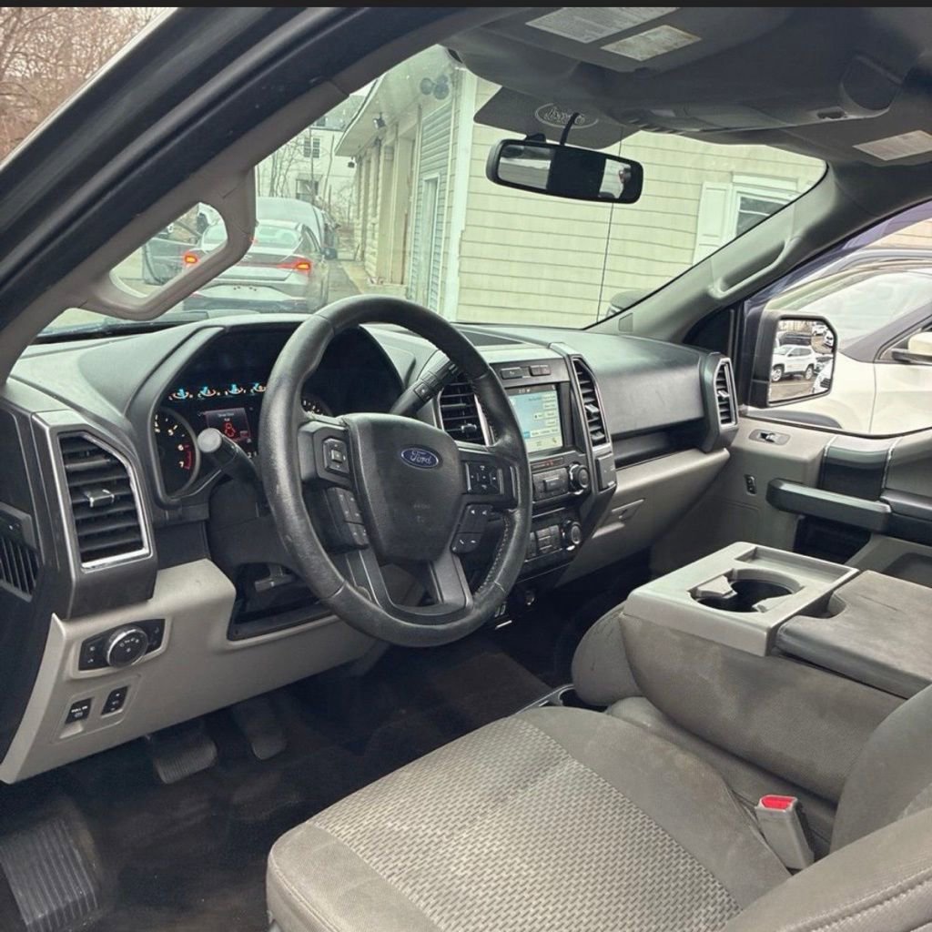 Used 2016 Ford F150 XLT w/ Equipment Group 302A Luxury image 16