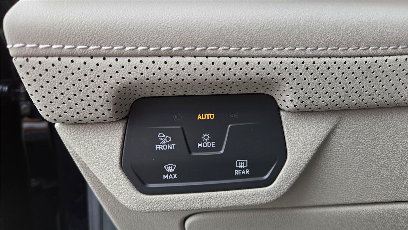 New 2026 Volkswagen Atlas SEL Premium R-Line AWD/4WD image 15