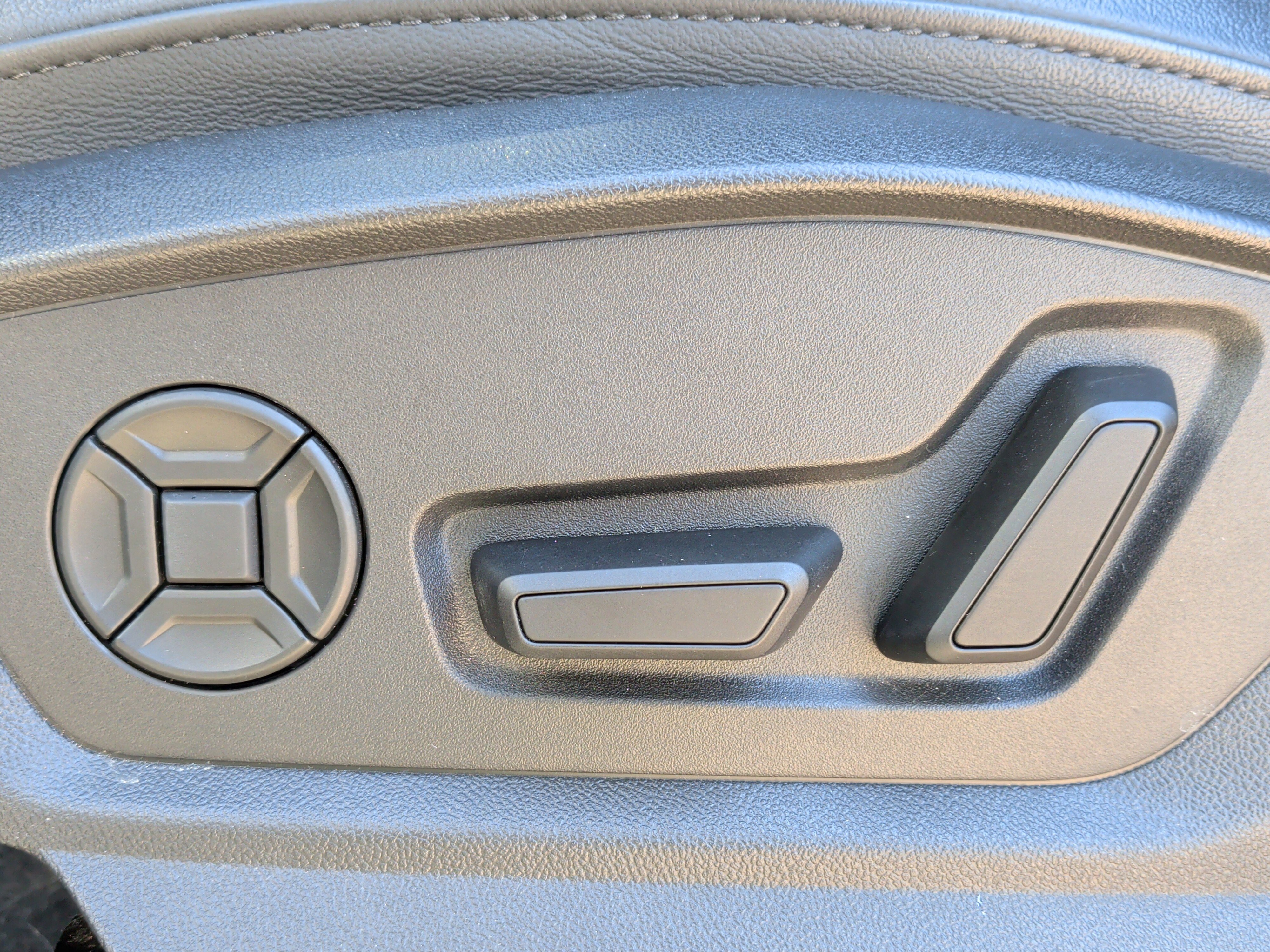 Certified 2024 Audi Q7 2.0T Premium Plus image 33