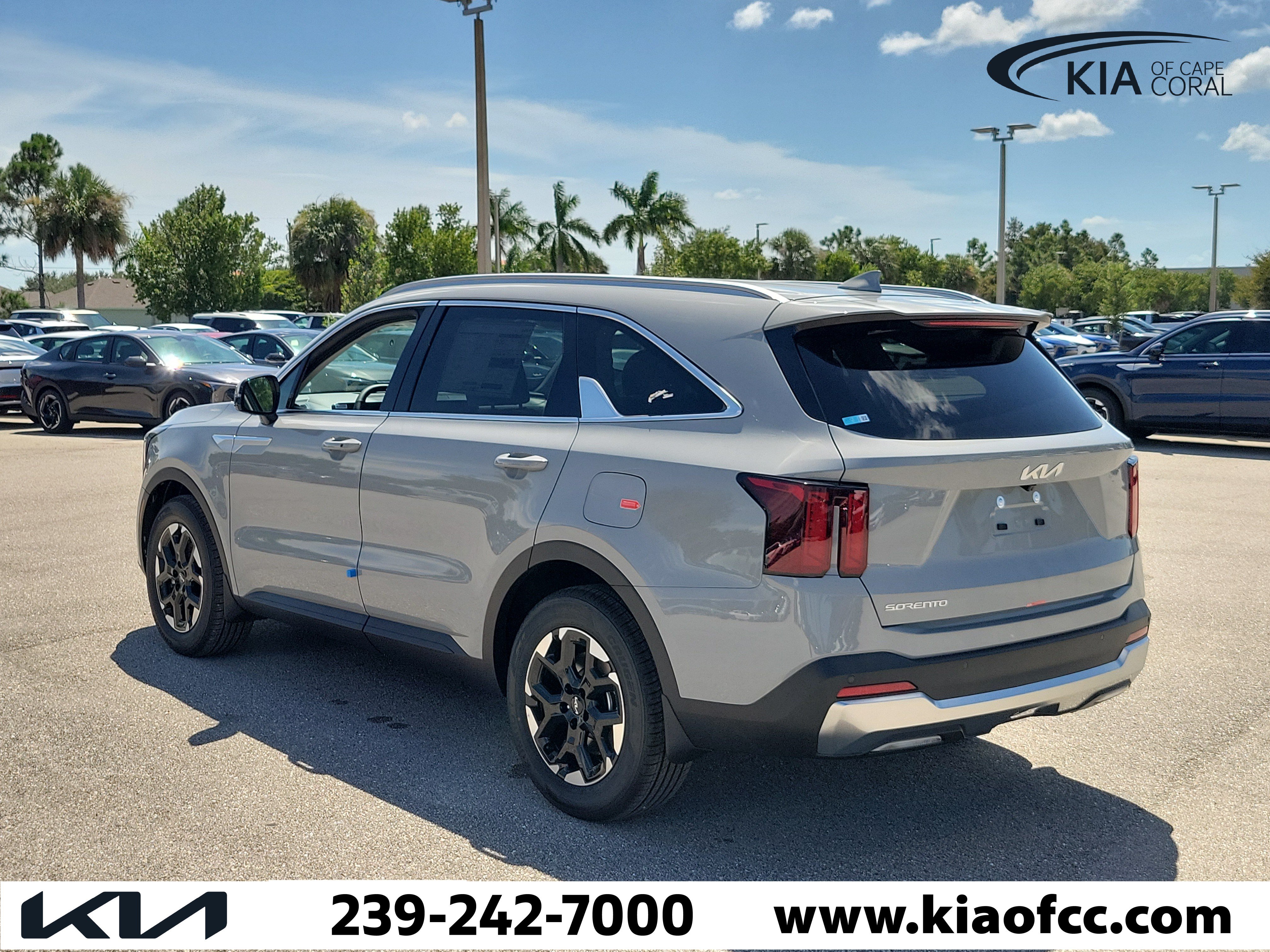 New 2026 Kia Sorento S FWD image 4