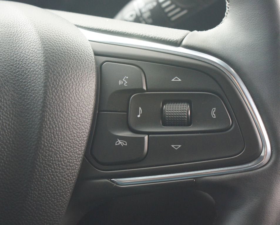Used 2025 Buick Envista Sport Touring w/ Convenience I Package image 11