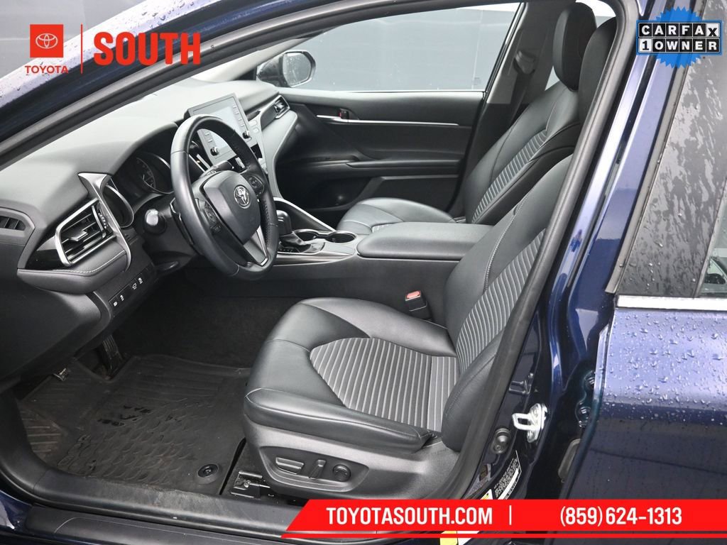 Used 2021 Toyota Camry SE w/ Convenience Package image 9