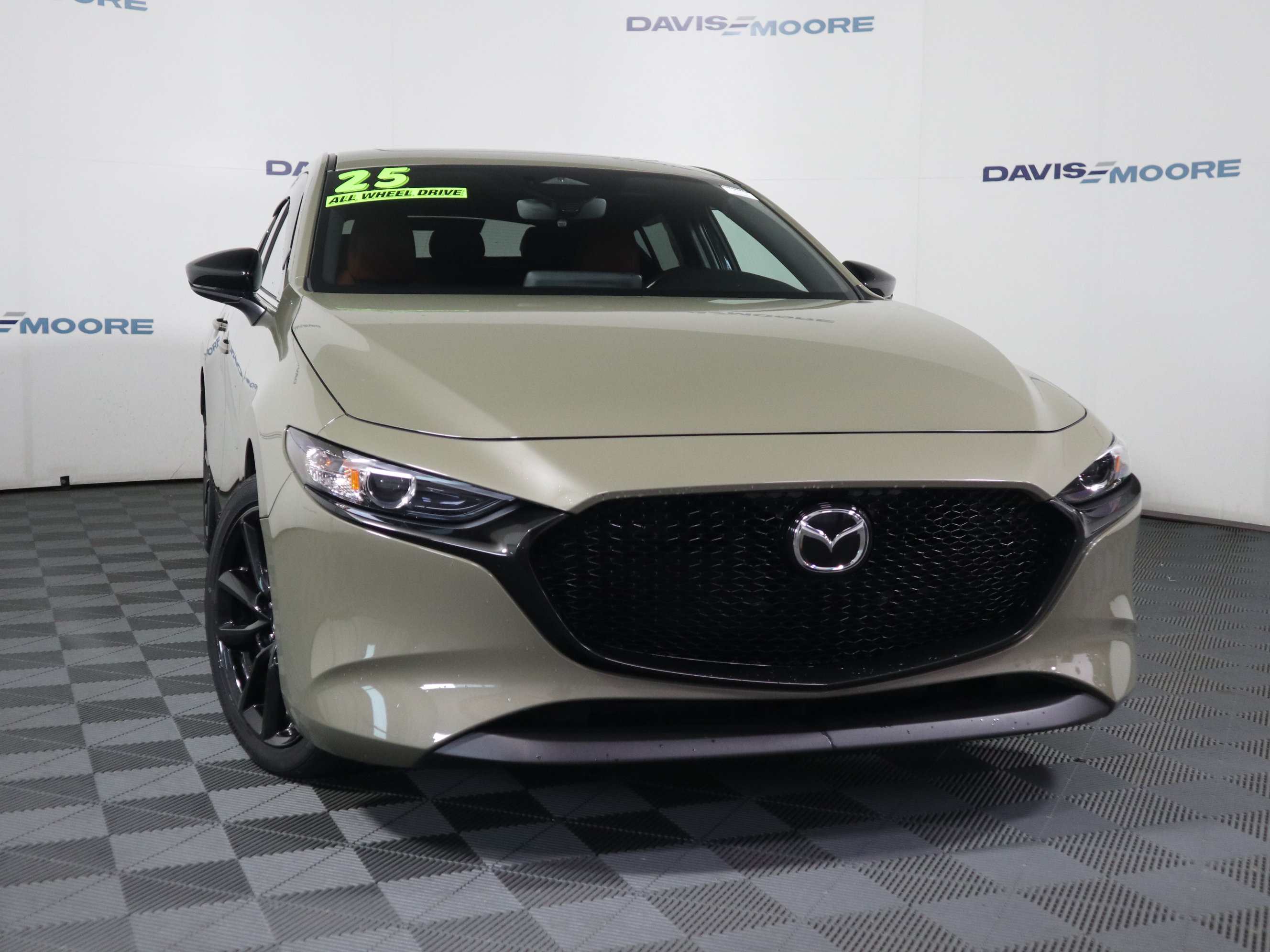 Certified 2025 MAZDA MAZDA3 Carbon AWD/4WD image 2