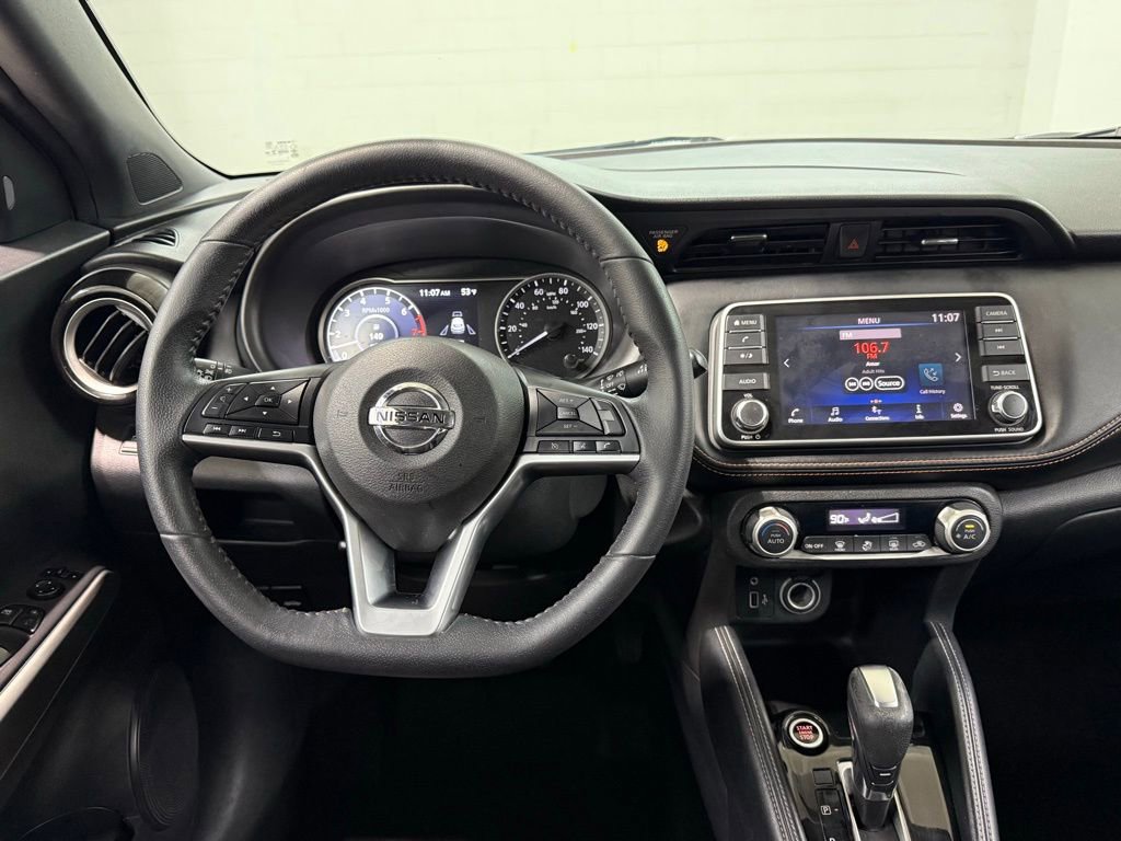 Used 2019 Nissan Kicks SR image 9