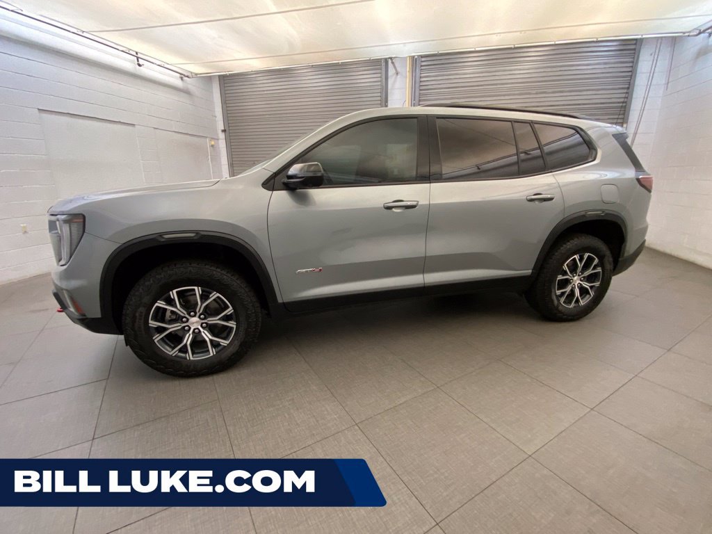 Used 2025 GMC Acadia AT4 AWD/4WD image 1