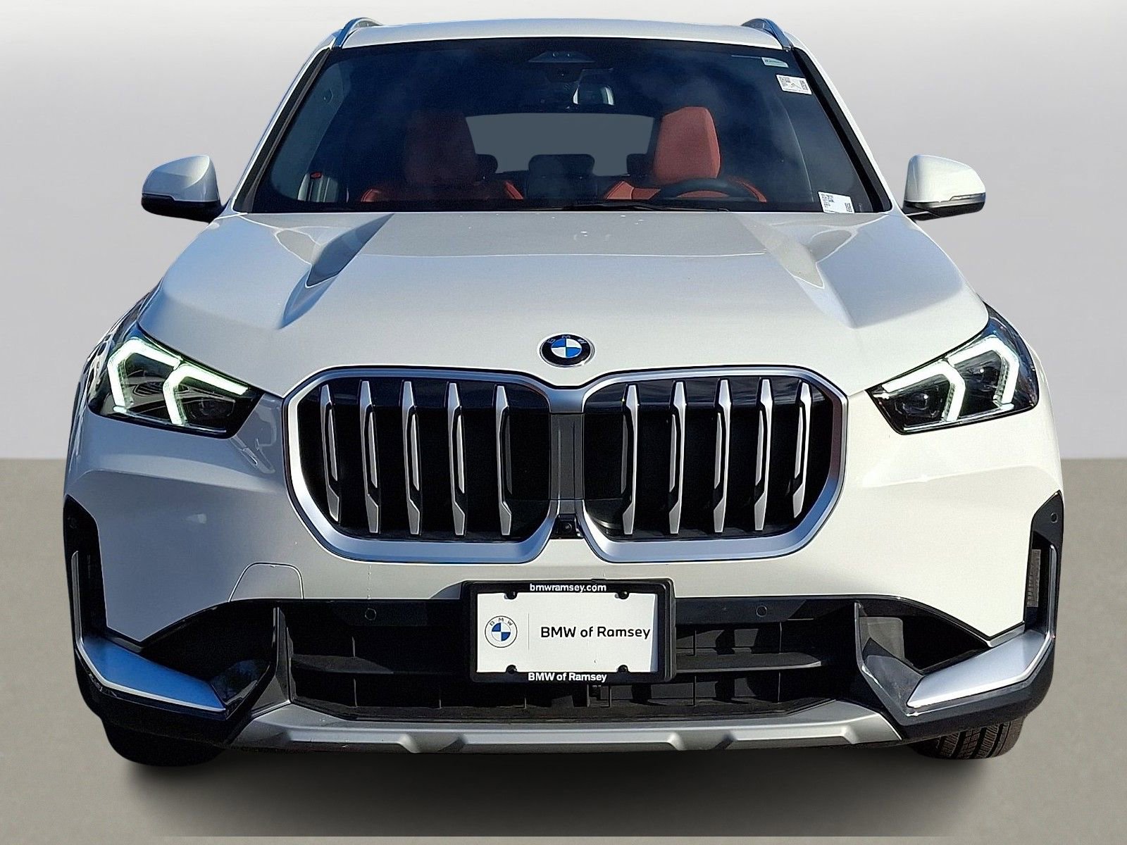 Used 2025 BMW X1 xDrive28i w/ Technology Package AWD/4WD image 2