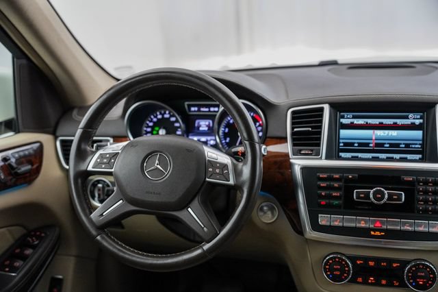 Used 2013 Mercedes-Benz GL 450 4MATIC image 4