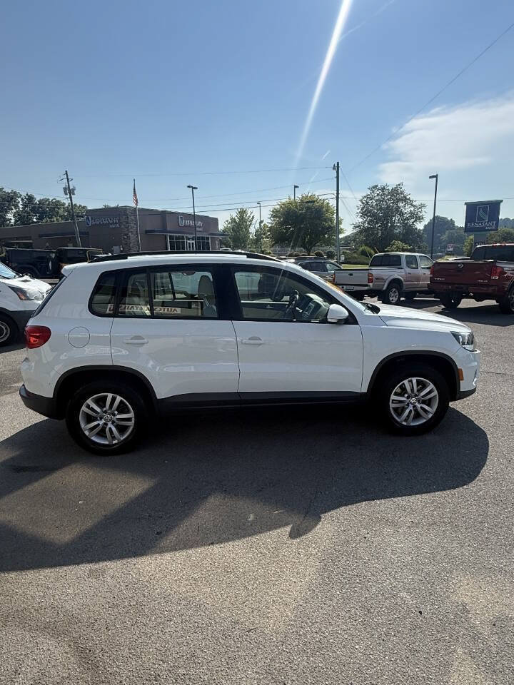 Used 2016 Volkswagen Tiguan S FWD image 5