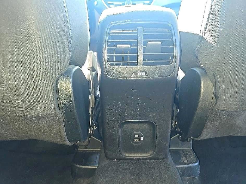Used 2022 Ford Escape SE w/ Cold Weather Package image 30