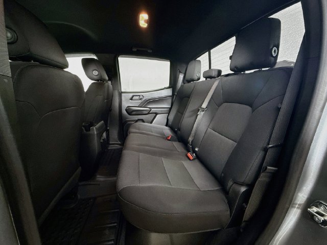 Used 2023 Chevrolet Colorado Trail Boss w/ Technology Package AWD/4WD image 23